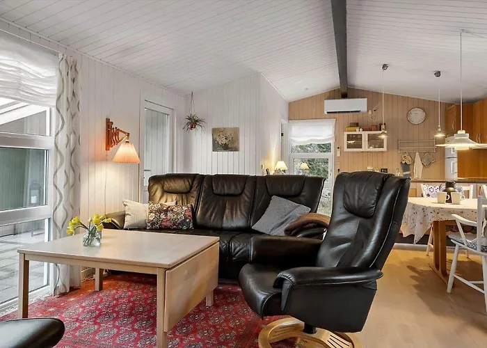 Holiday home 1371-thisted-havtornvej-1